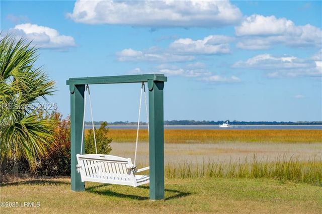 9 Hendersons Way, Beaufort, SC 29907