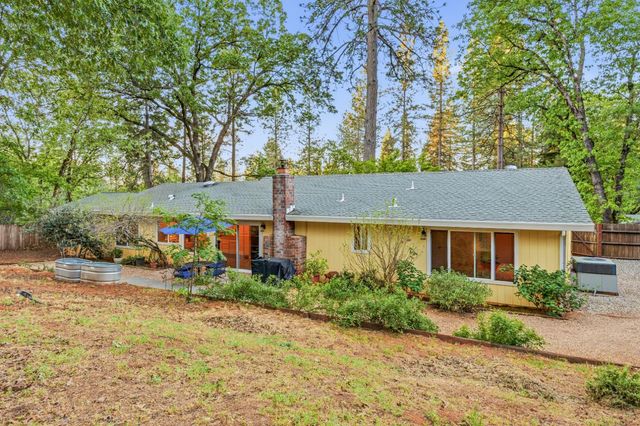 15421 Gary Way, Grass Valley, CA 95949