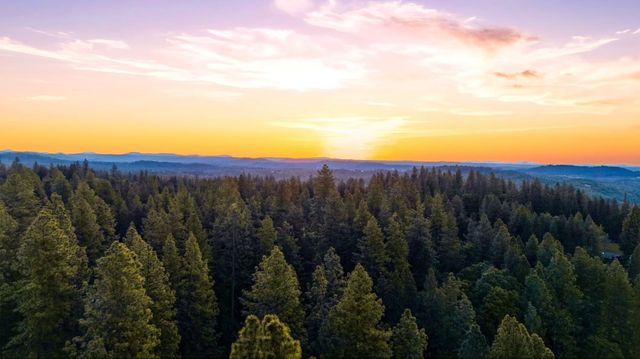 15421 Gary Way, Grass Valley, CA 95949