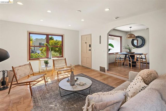 1421 Cornell Avenue, Berkeley, CA 94702