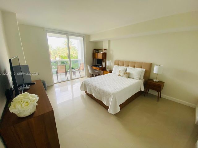 10275 E Collins Ave 324, Bal Harbour, FL 33154