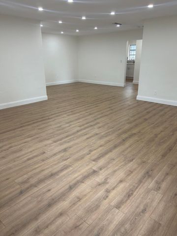 11201 NE 3rd Avenue, Miami, FL 33161