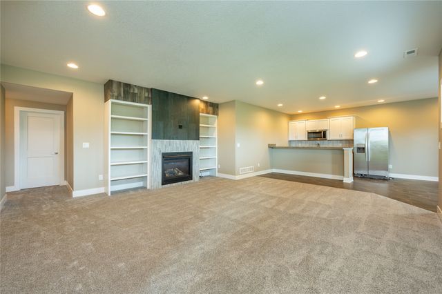 301 NE 14th Court, Grimes, IA 50111