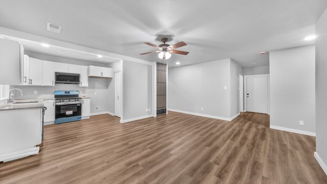 307 S Walnut Street, Weatherford, TX 76086