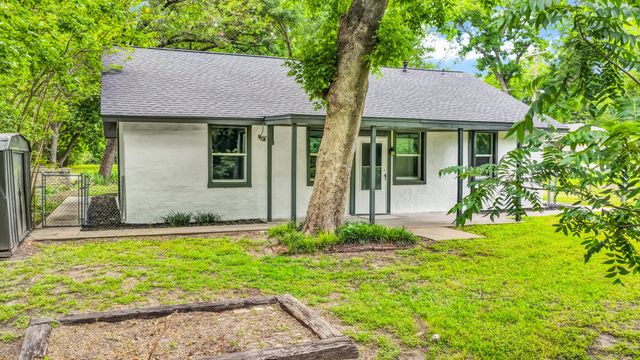307 S Walnut Street, Weatherford, TX 76086