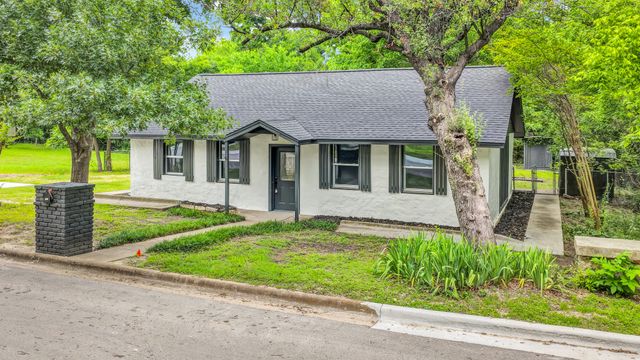 307 S Walnut Street, Weatherford, TX 76086