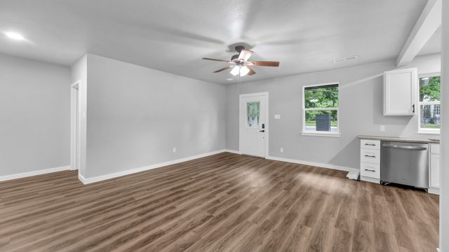 307 S Walnut Street, Weatherford, TX 76086