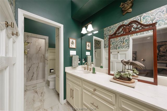 1308 Brook Hollow Drive, Bryan, TX 77802