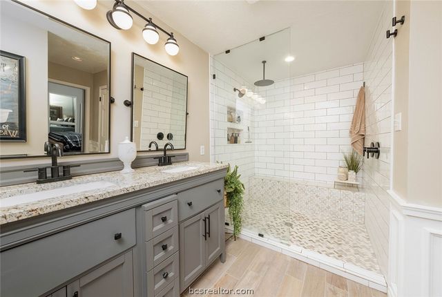 1308 Brook Hollow Drive, Bryan, TX 77802