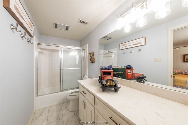 1308 Brook Hollow Drive, Bryan, TX 77802