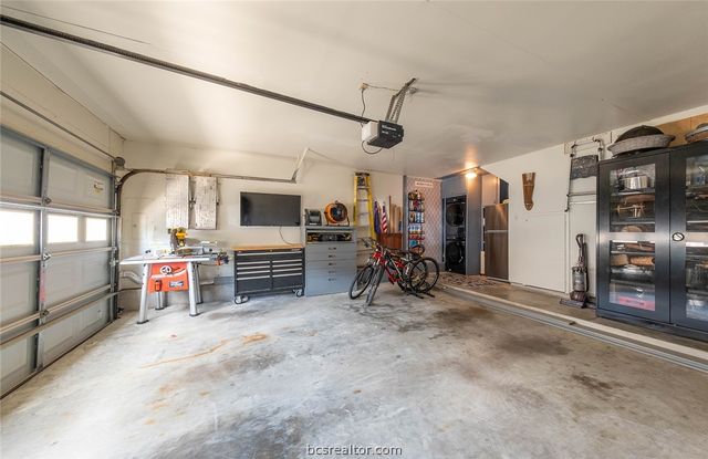 1308 Brook Hollow Drive, Bryan, TX 77802