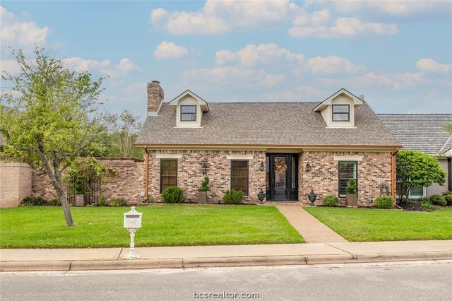 1308 Brook Hollow Drive, Bryan, TX 77802