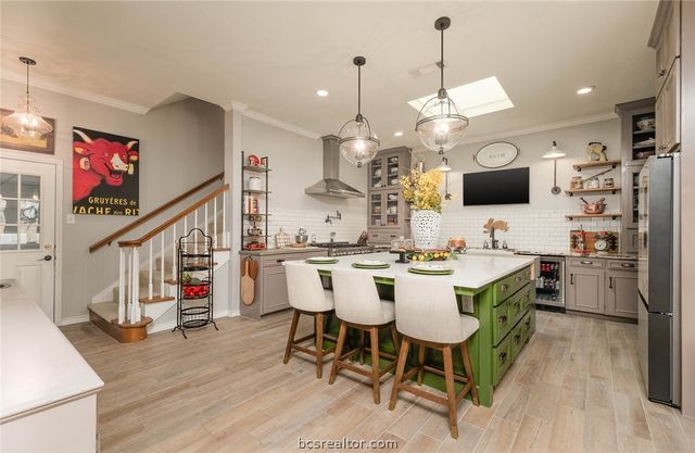 1308 Brook Hollow Drive, Bryan, TX 77802