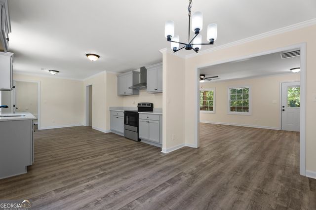 919 Tyrone Road, Tyrone, GA 30290