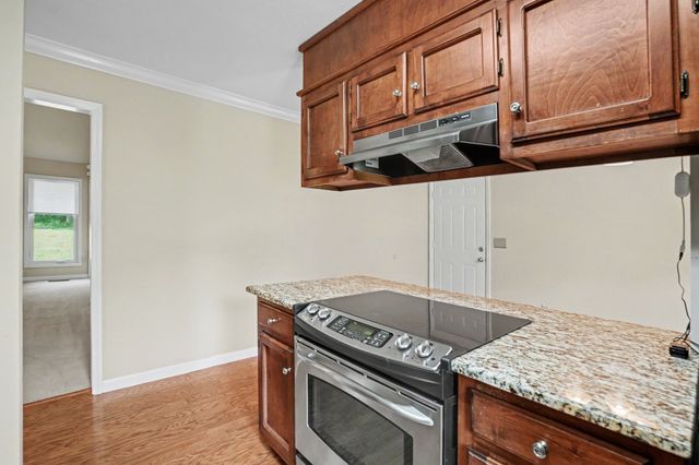 363 Jones Mill Rd, La Vergne, TN 37086