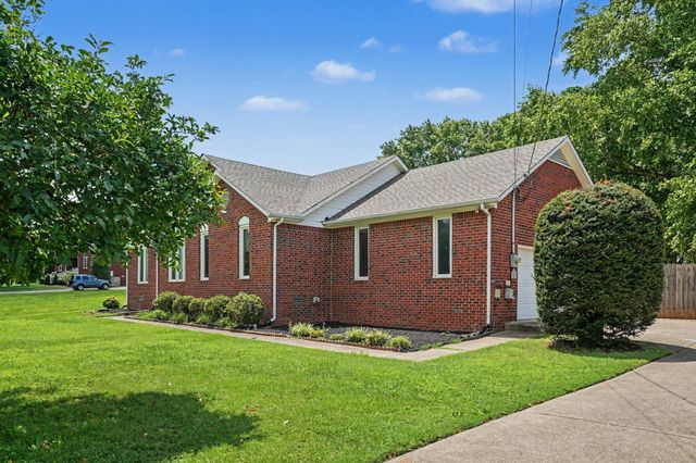 363 Jones Mill Rd, La Vergne, TN 37086