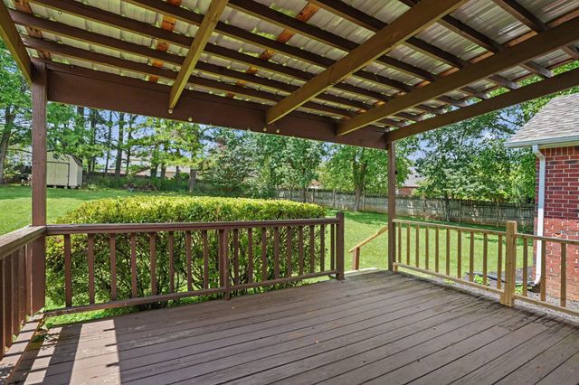363 Jones Mill Rd, La Vergne, TN 37086