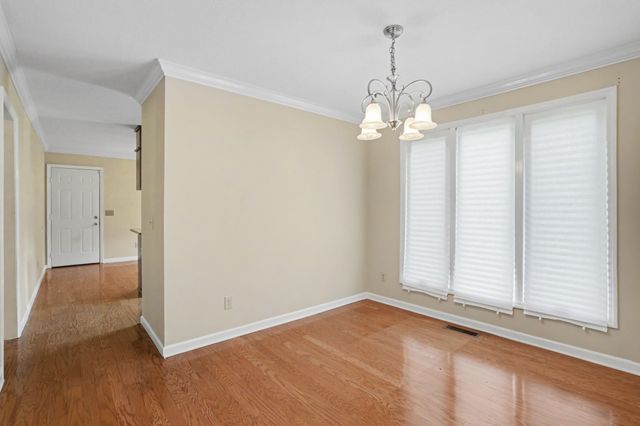 363 Jones Mill Rd, La Vergne, TN 37086