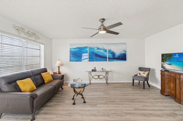 986 Normandy U, Delray Beach, FL 33484