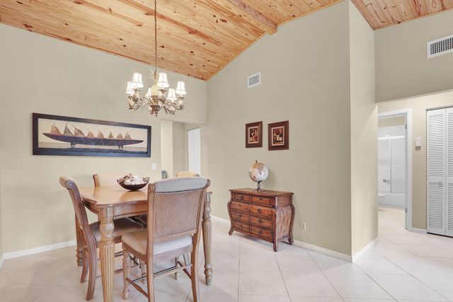 7909 SE Villa Circle, Hobe Sound, FL 33455