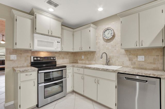 7909 SE Villa Circle, Hobe Sound, FL 33455