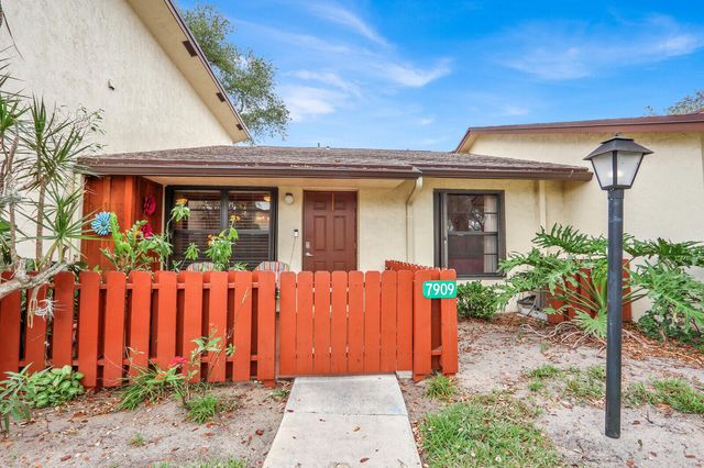 7909 SE Villa Circle, Hobe Sound, FL 33455