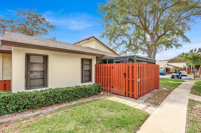 7909 SE Villa Circle, Hobe Sound, FL 33455