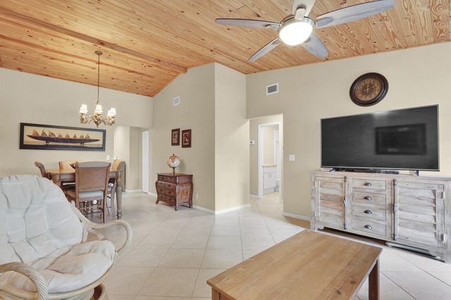 7909 SE Villa Circle, Hobe Sound, FL 33455