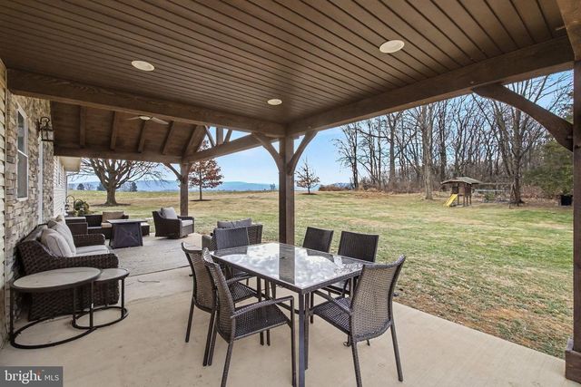 508 BURNT HOUSE RD, Carlisle, PA 17015