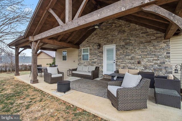 508 BURNT HOUSE RD, Carlisle, PA 17015