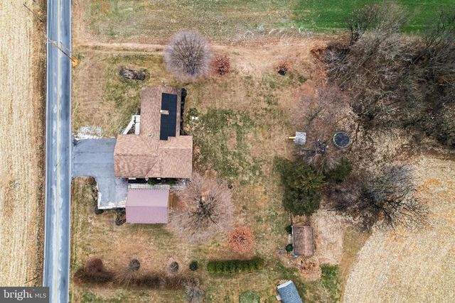 508 BURNT HOUSE RD, Carlisle, PA 17015