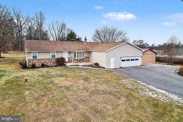 508 BURNT HOUSE RD, Carlisle, PA 17015