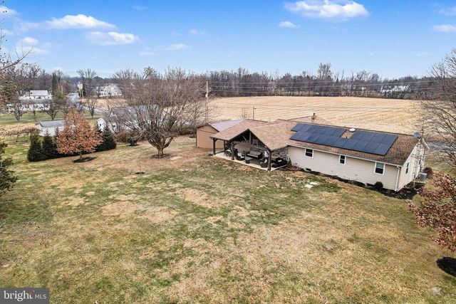 508 BURNT HOUSE RD, Carlisle, PA 17015