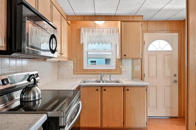 162 WOODMERE DRIVE A, Eustis, FL 32726