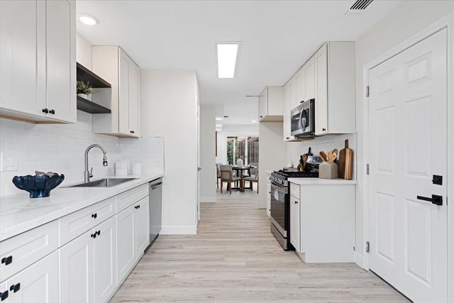 5917 Maleville Ave, Carmichael, CA 95608