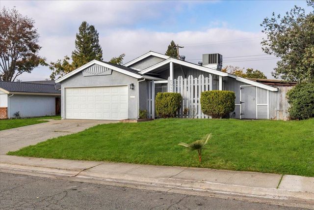 5917 Maleville Ave, Carmichael, CA 95608