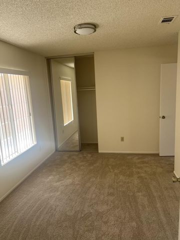 1561 Georgetown Avenue, Palmdale, CA 93550