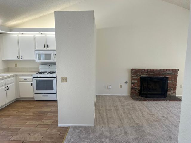 1561 Georgetown Avenue, Palmdale, CA 93550