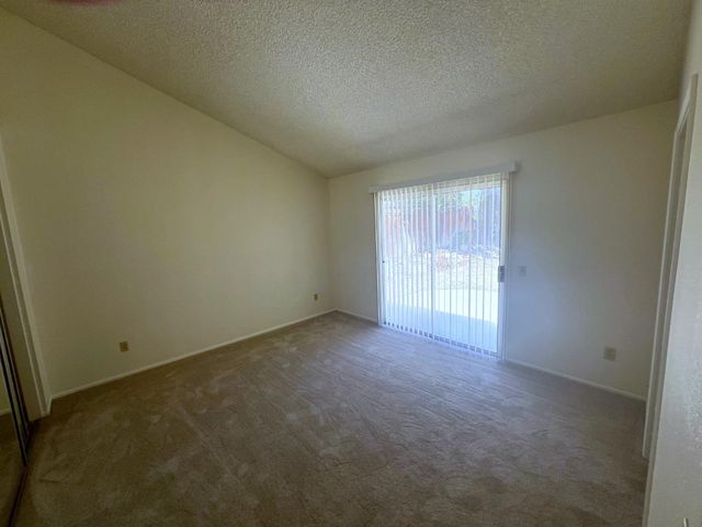 1561 Georgetown Avenue, Palmdale, CA 93550