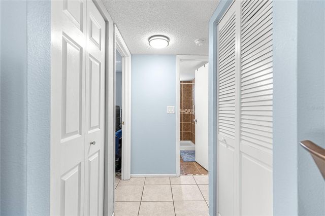 588 FAIRWAYS LANE E201, Ocala, FL 34472