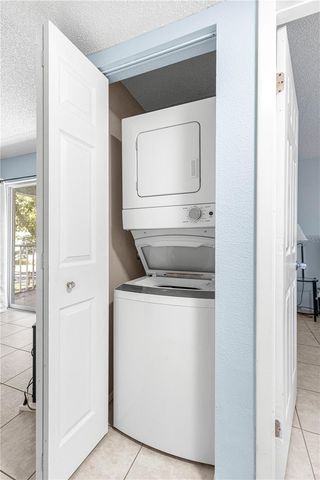 588 FAIRWAYS LANE E201, Ocala, FL 34472