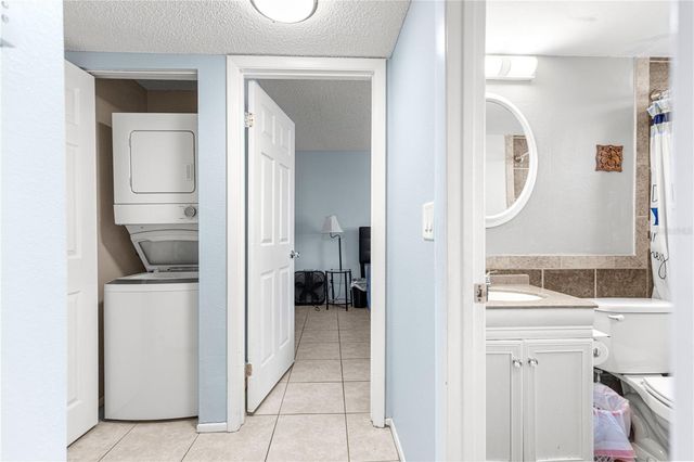 588 FAIRWAYS LANE E201, Ocala, FL 34472