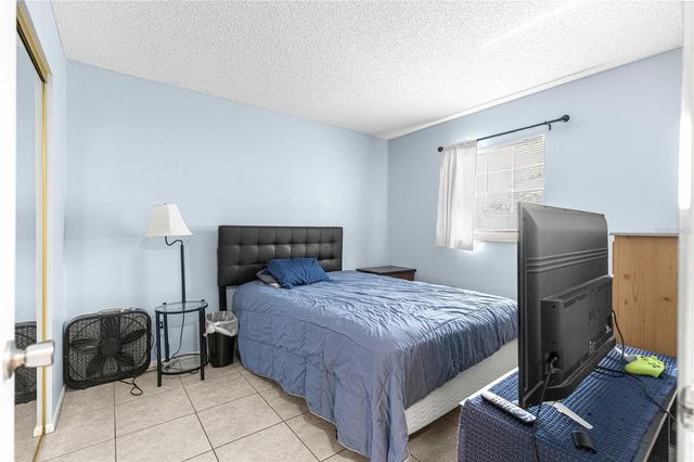 588 FAIRWAYS LANE E201, Ocala, FL 34472