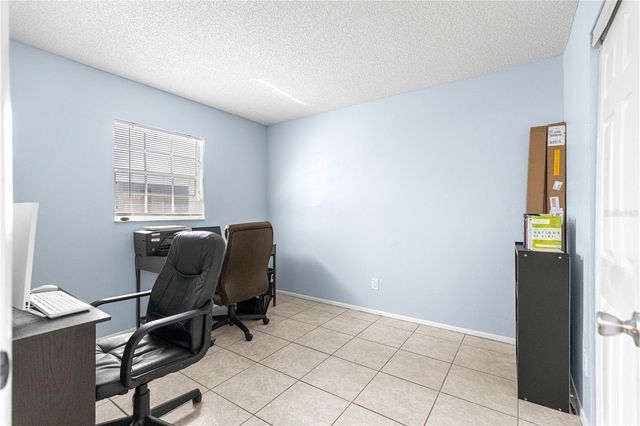 588 FAIRWAYS LANE E201, Ocala, FL 34472