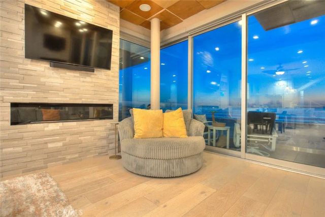 99 Surfside, Surfside, CA 90743