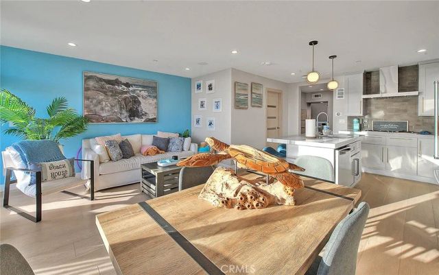 99 Surfside, Surfside, CA 90743