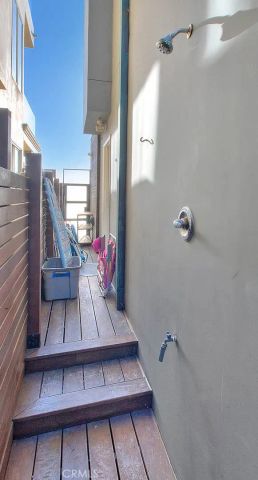99 Surfside, Surfside, CA 90743
