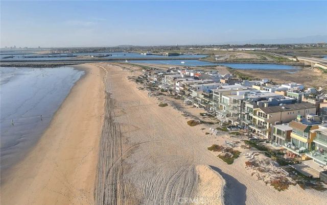 99 Surfside, Surfside, CA 90743