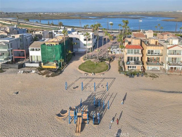 99 Surfside, Surfside, CA 90743