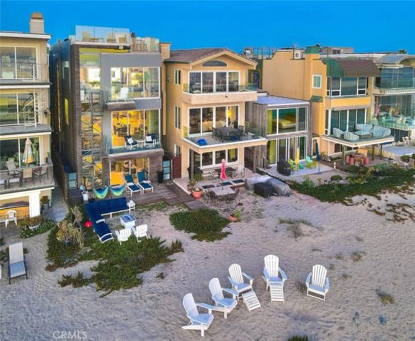99 Surfside, Surfside, CA 90743